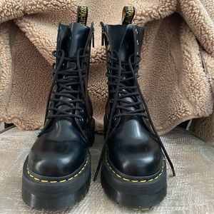 Doc Martens Jadon Smooth Boots PLATFORM